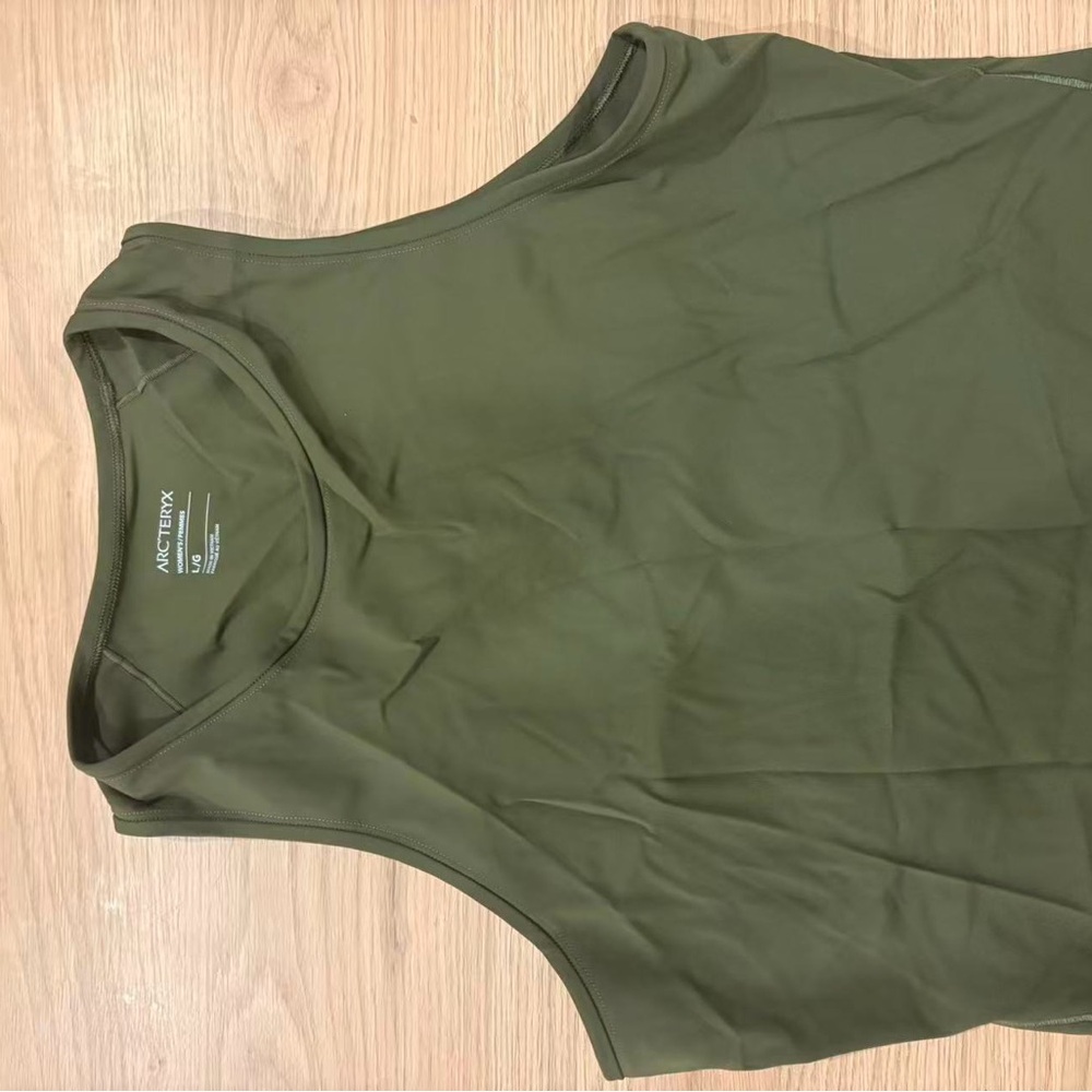 Arc'teryx Olive Green Tank Top with Light Green Logo - Picture 6 of 6